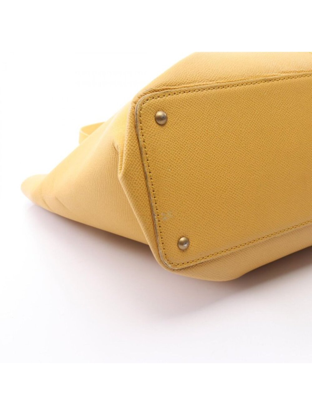 Chanel Tote with Charm Yellow Leather - Picture 6 of 15
